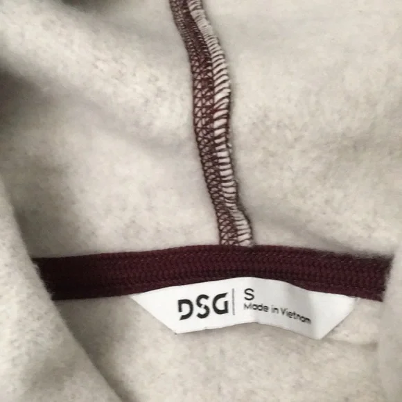 NWT DSG Fleece Hoody - Picture 3 of 4